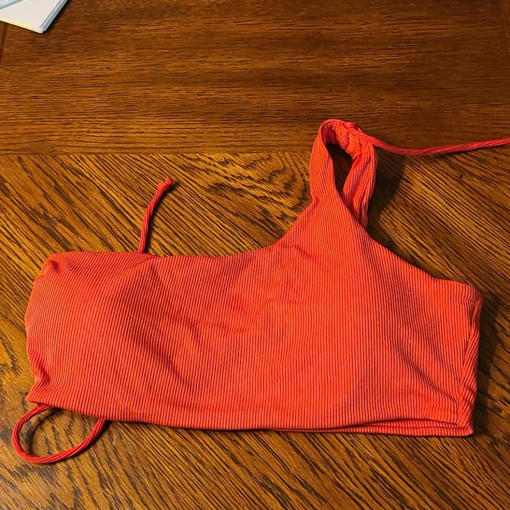 Bathing Suits Size Medium - Picture 3 of 7